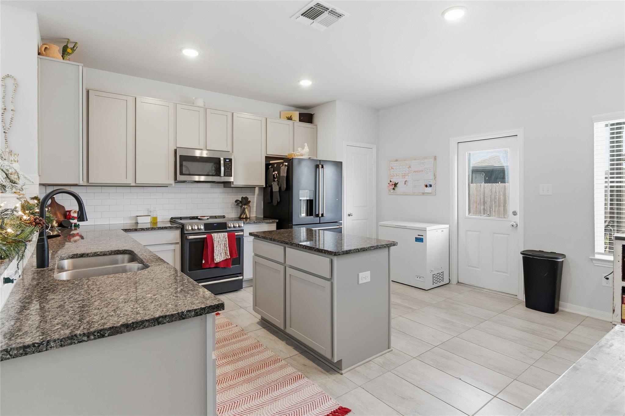 305 Tims Way, Seguin, TX 78155