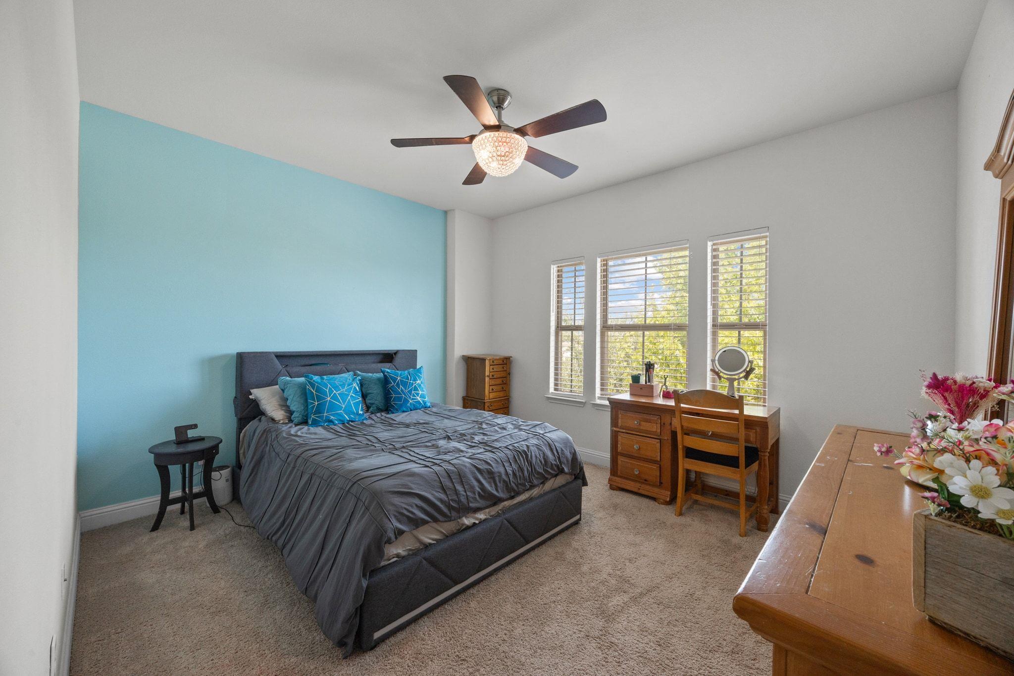 640 Goodnight Trl, Dripping Springs, TX 78620