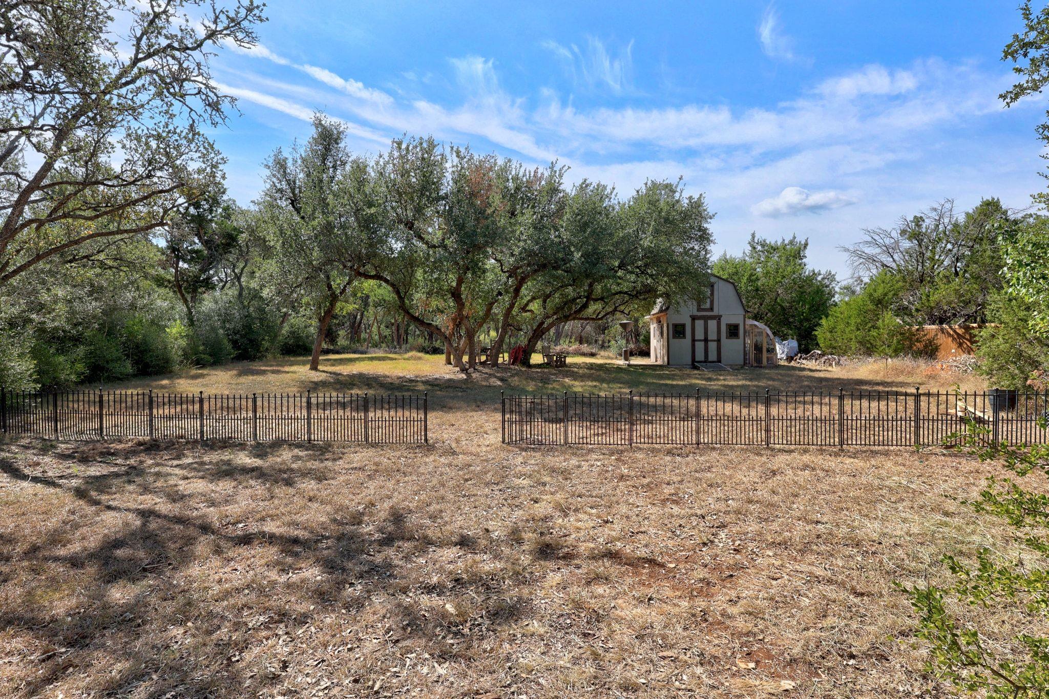 640 Goodnight Trl, Dripping Springs, TX 78620