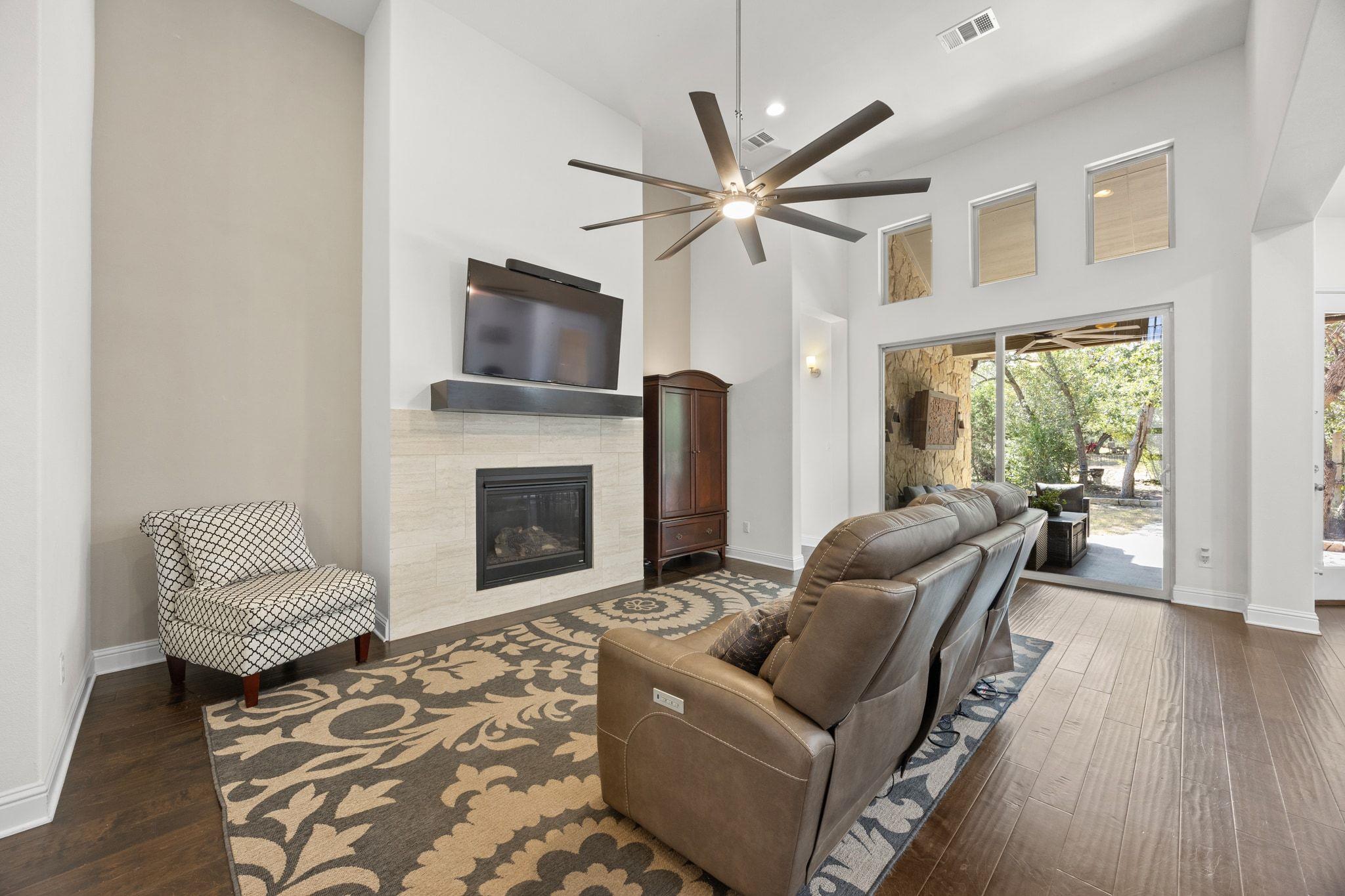 640 Goodnight Trl, Dripping Springs, TX 78620