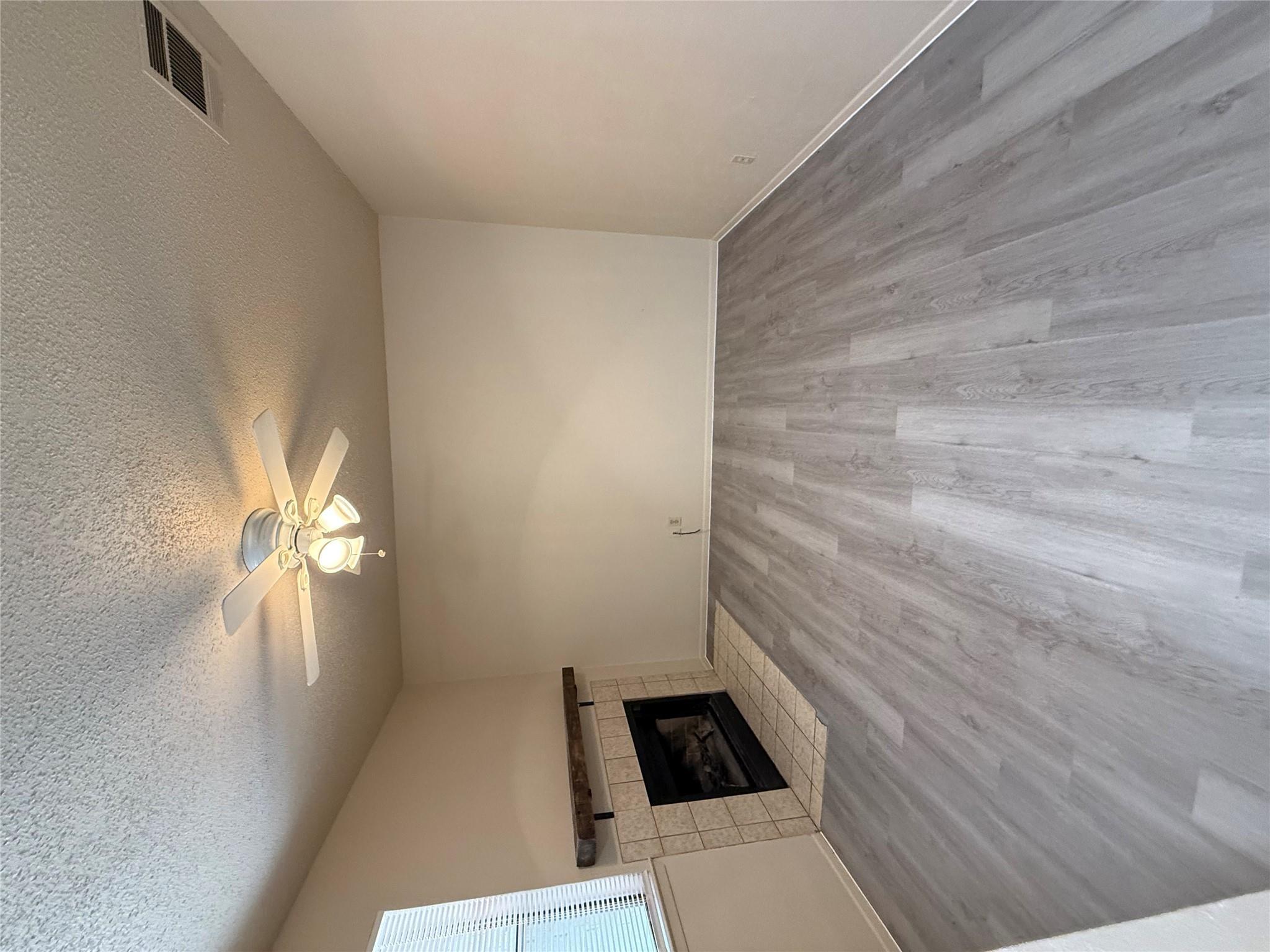 4405 Avenue A Ave # 6, Austin, TX 78751