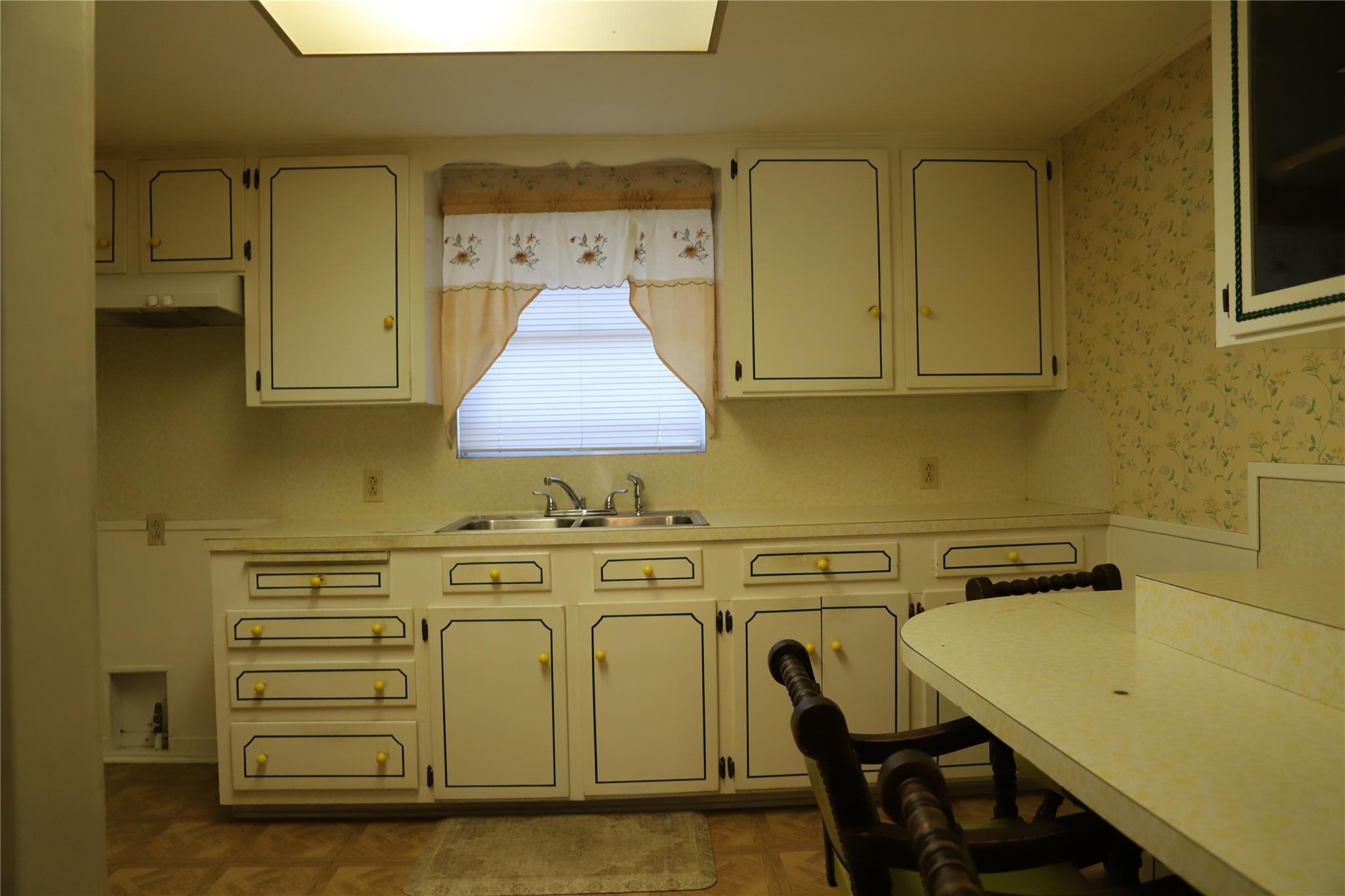 6106 Felix Ave, Austin, TX 78741