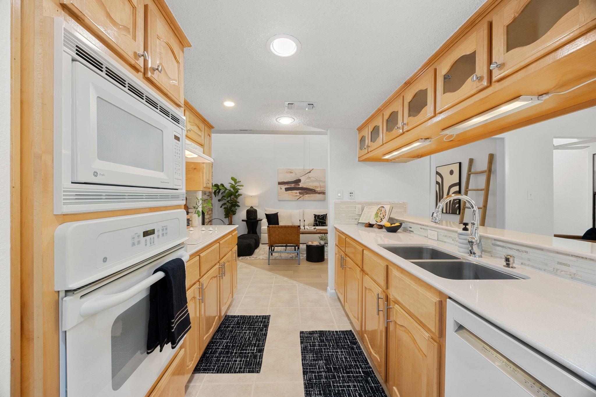 8518 Fathom Cir # 107, Austin, TX 78750