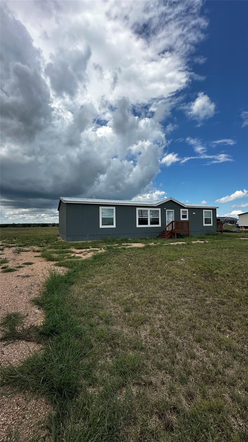 136 Caliza Dr, Bertram, TX 78605