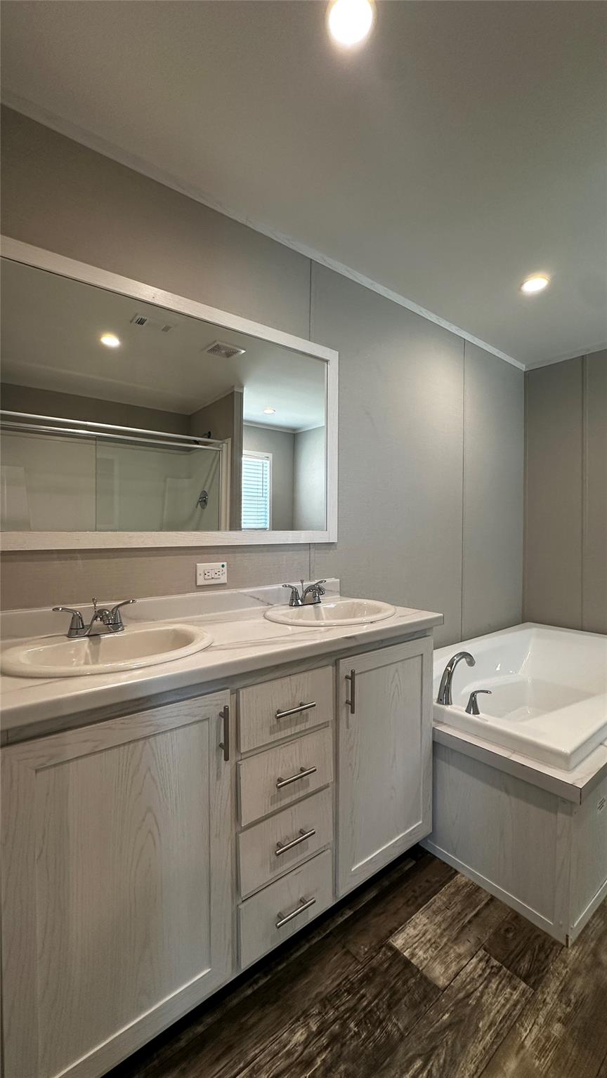 136 Caliza Dr, Bertram, TX 78605