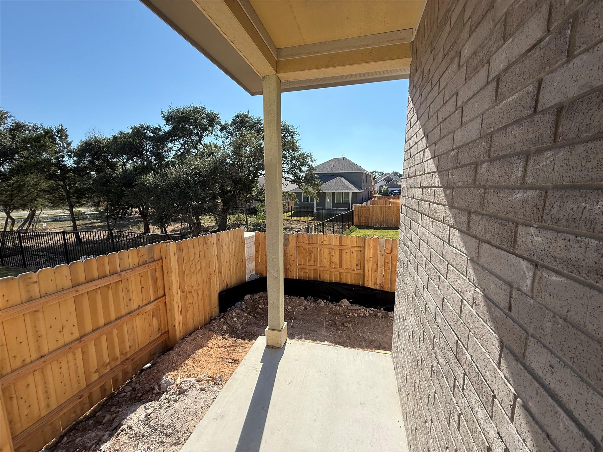 132 Knockout Rose Dr, San Marcos, TX 78666
