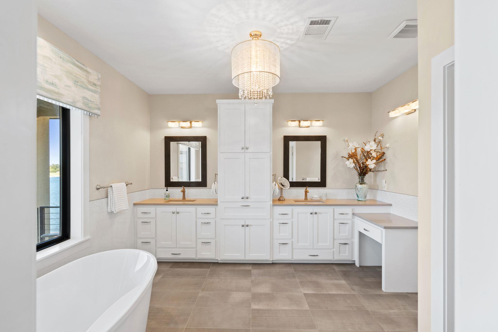 624 Waterside Dr, Marble Falls, TX 78654