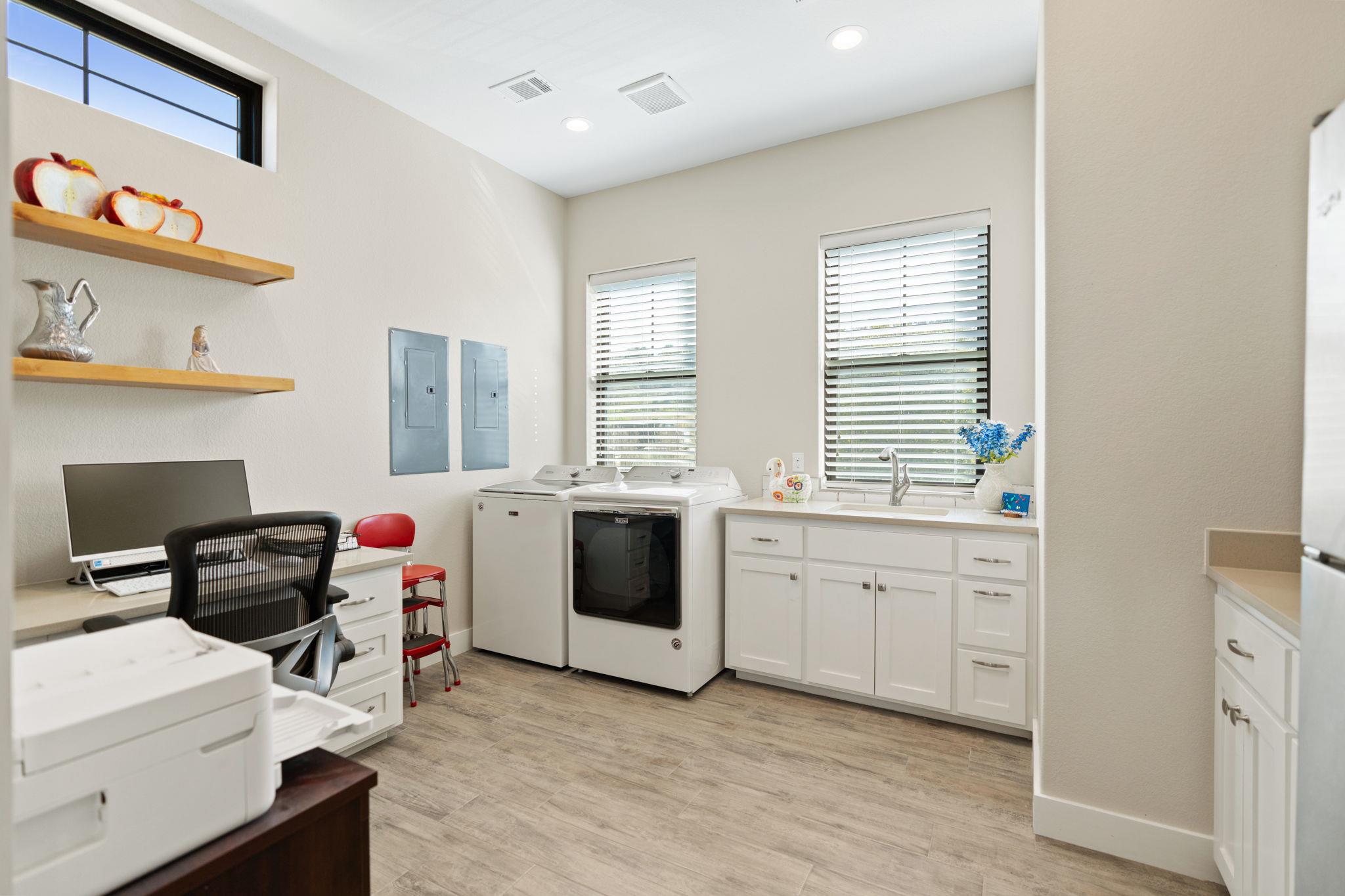 624 Waterside Dr, Marble Falls, TX 78654