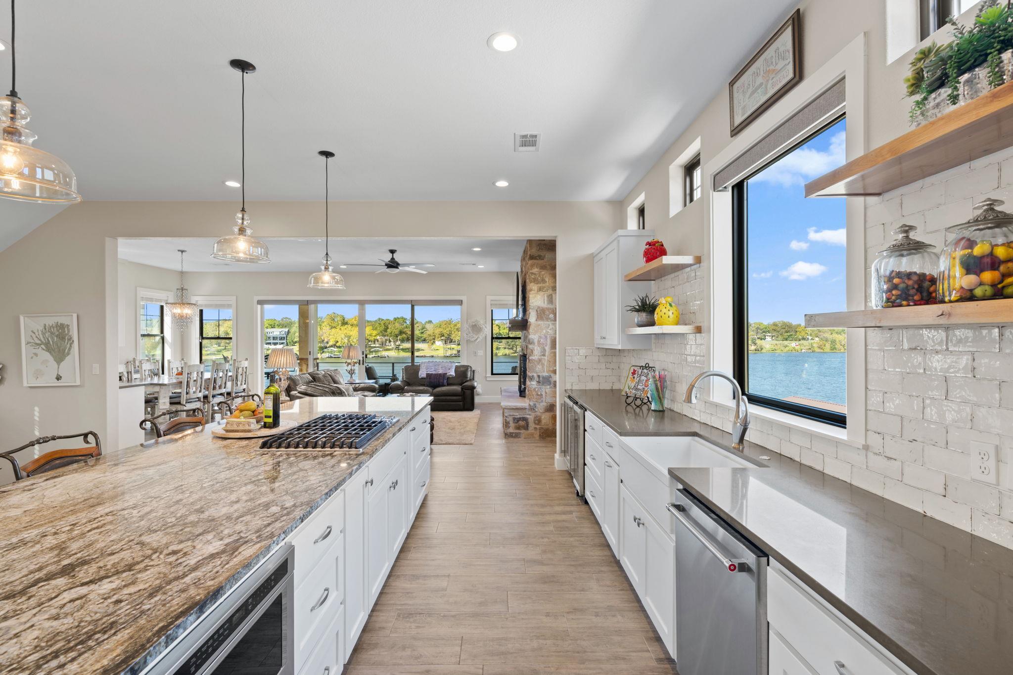 624 Waterside Dr, Marble Falls, TX 78654