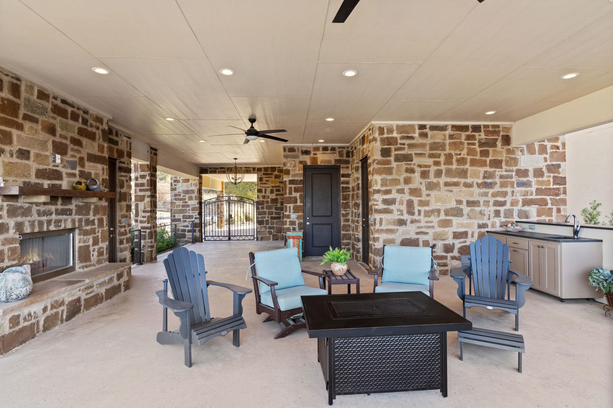 624 Waterside Dr, Marble Falls, TX 78654