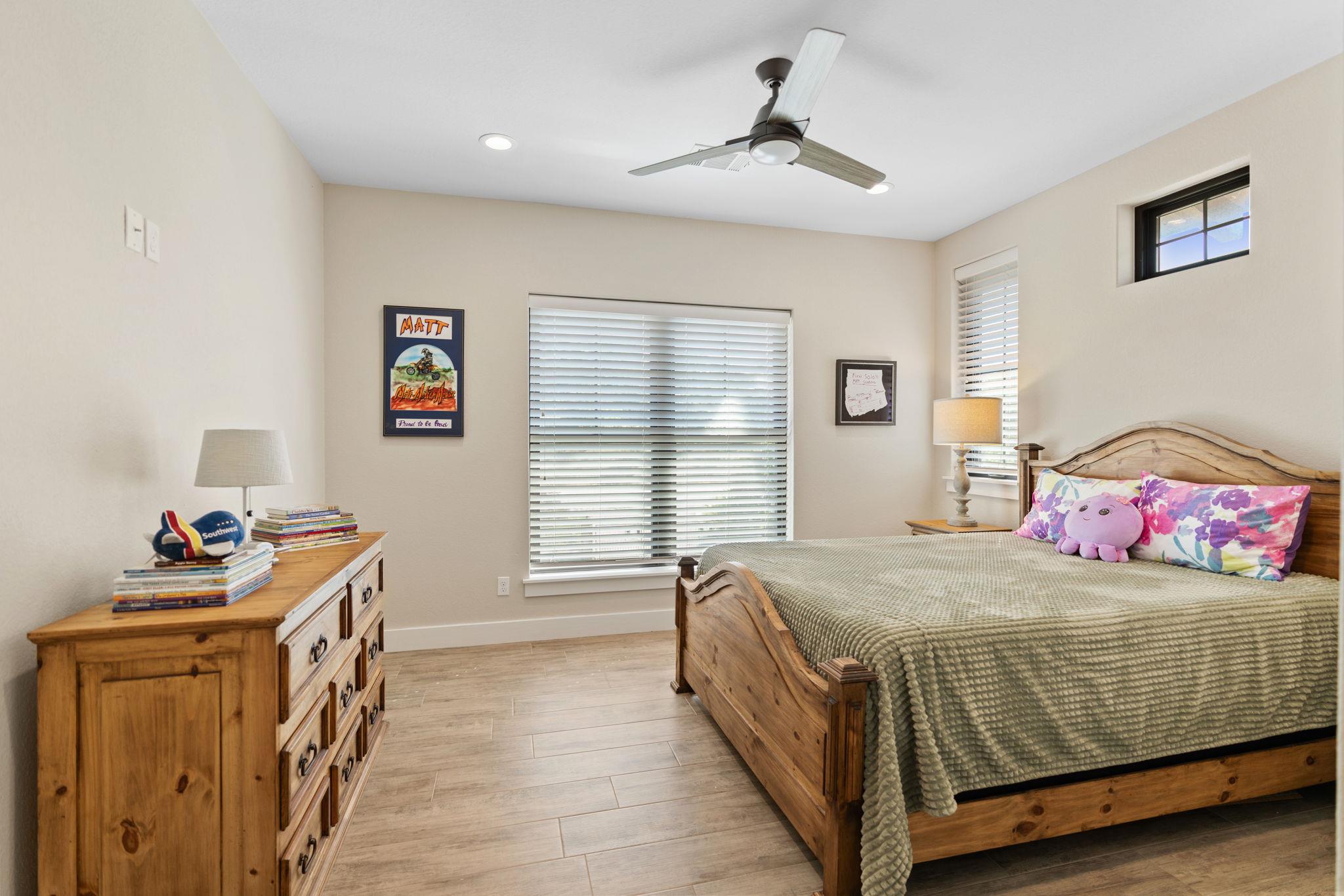 624 Waterside Dr, Marble Falls, TX 78654