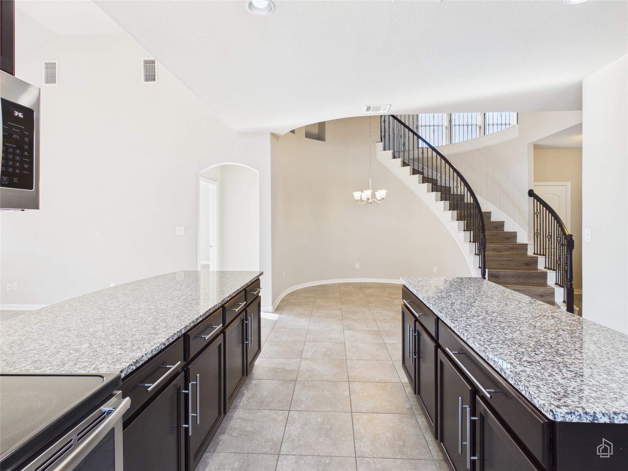 310 Hibiscus Dr, Hutto, TX 78634