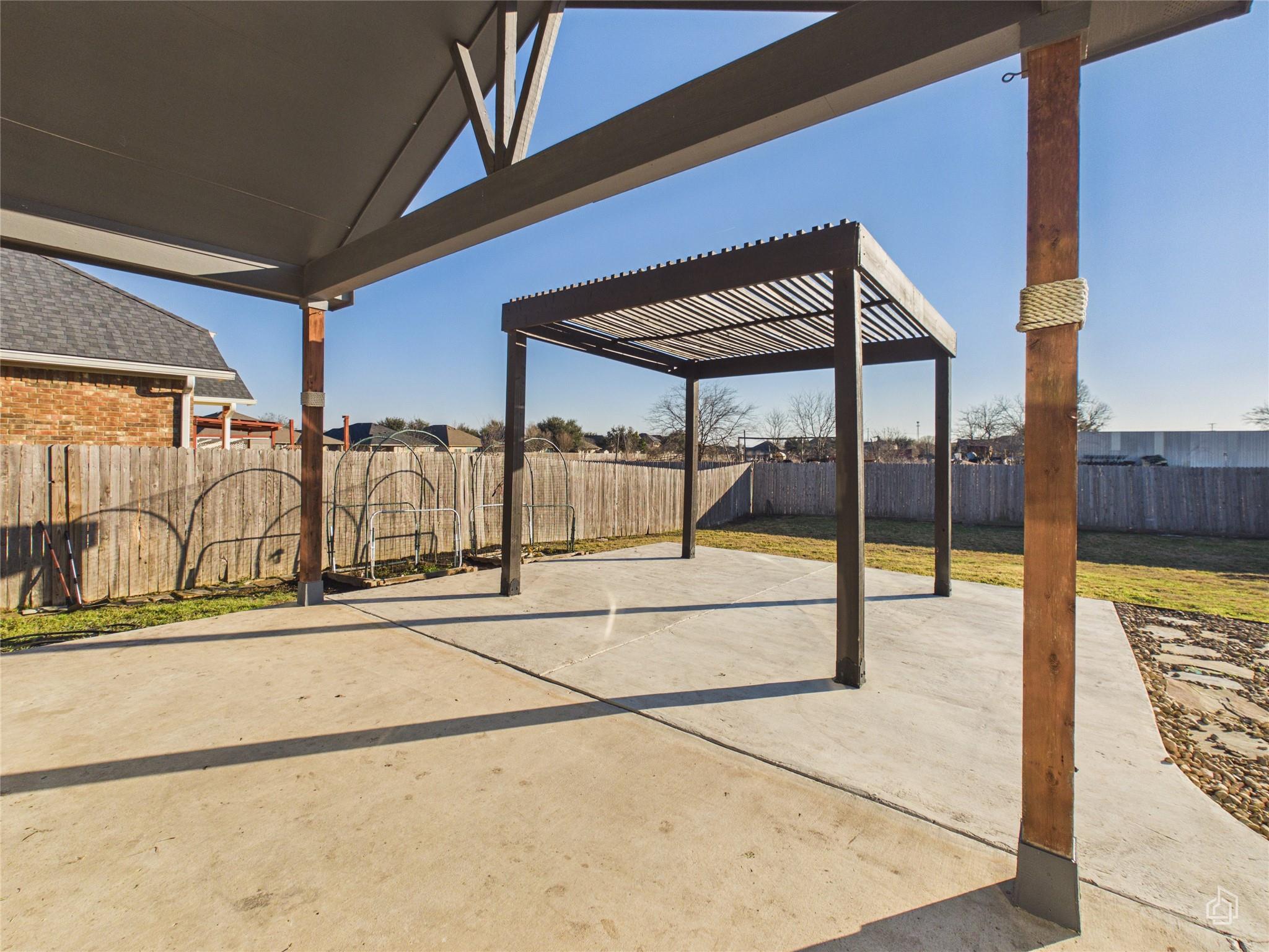 310 Hibiscus Dr, Hutto, TX 78634