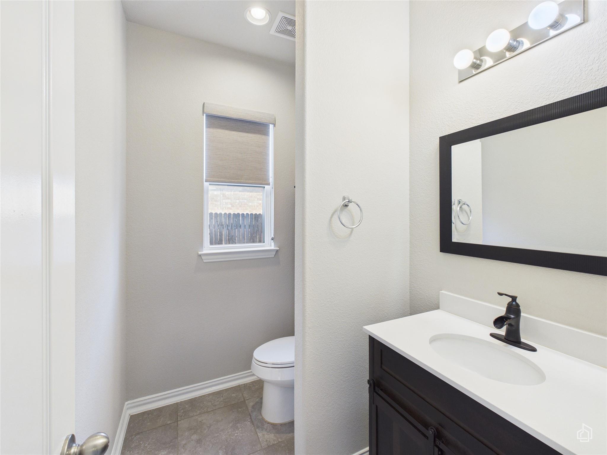 310 Hibiscus Dr, Hutto, TX 78634