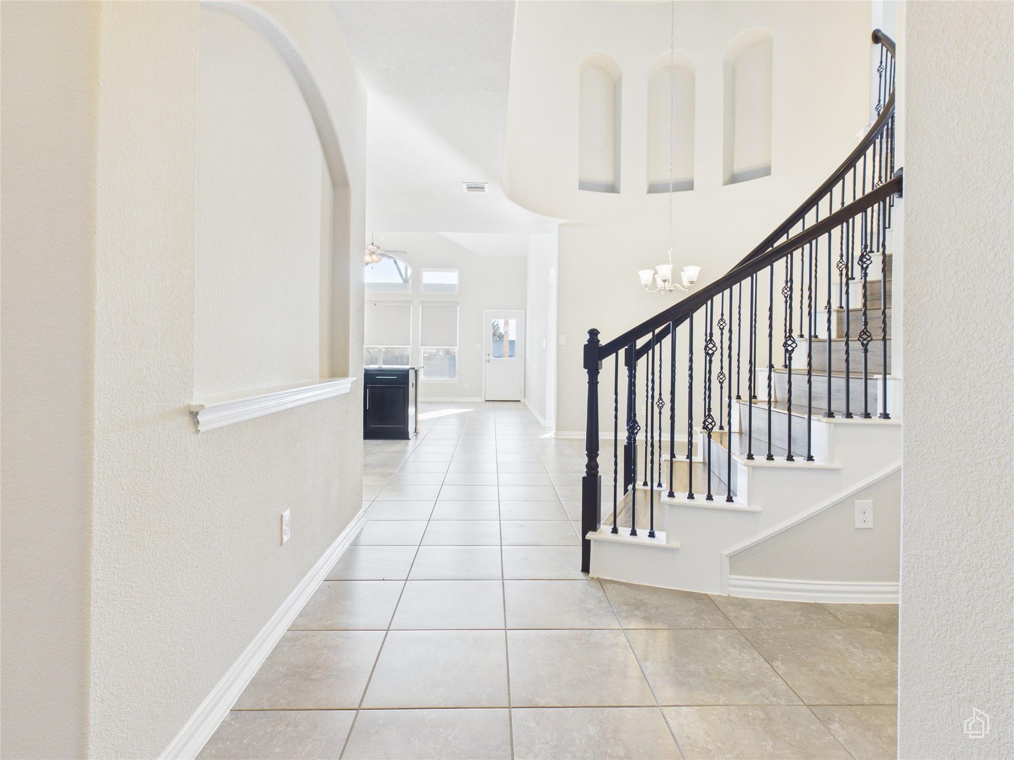 310 Hibiscus Dr, Hutto, TX 78634