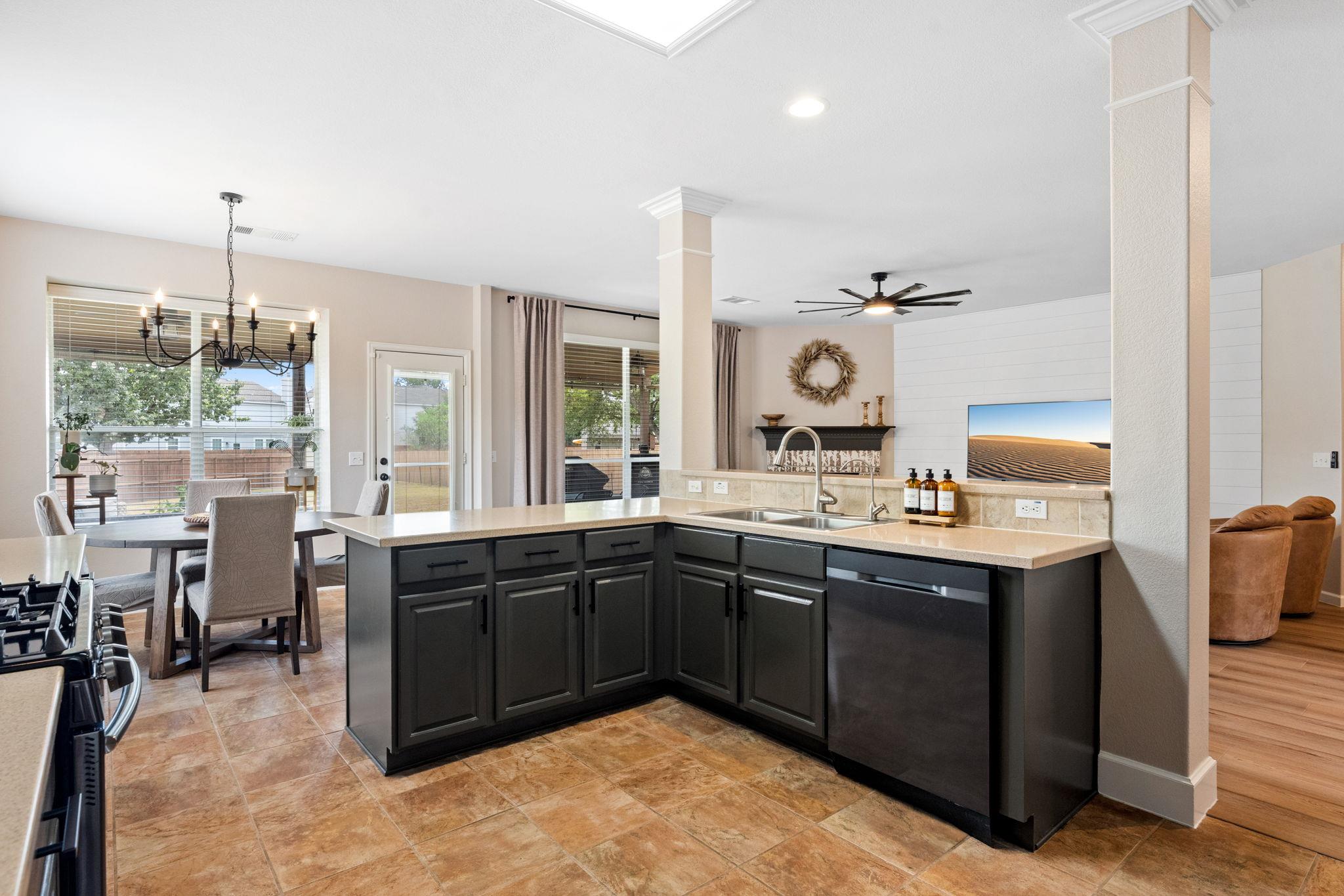 154 Larch Cv, Kyle, TX 78640