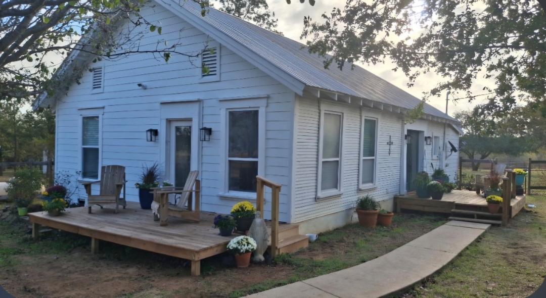 479 Mesquite Dr, Cedar Creek, TX 78612