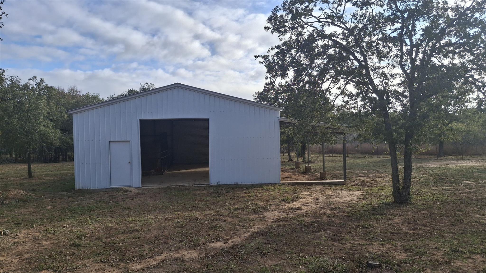 479 Mesquite Dr, Cedar Creek, TX 78612