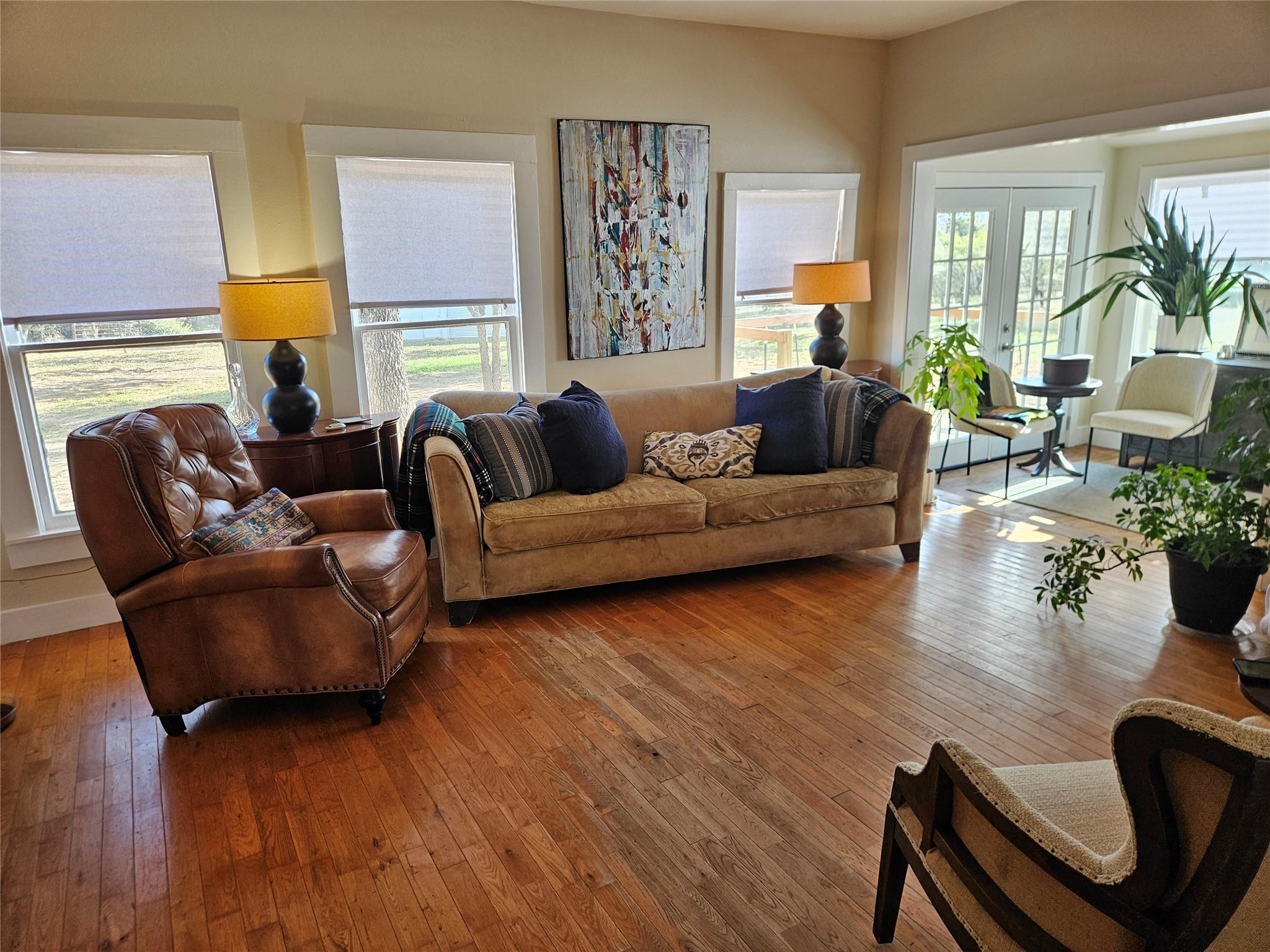 479 Mesquite Dr, Cedar Creek, TX 78612