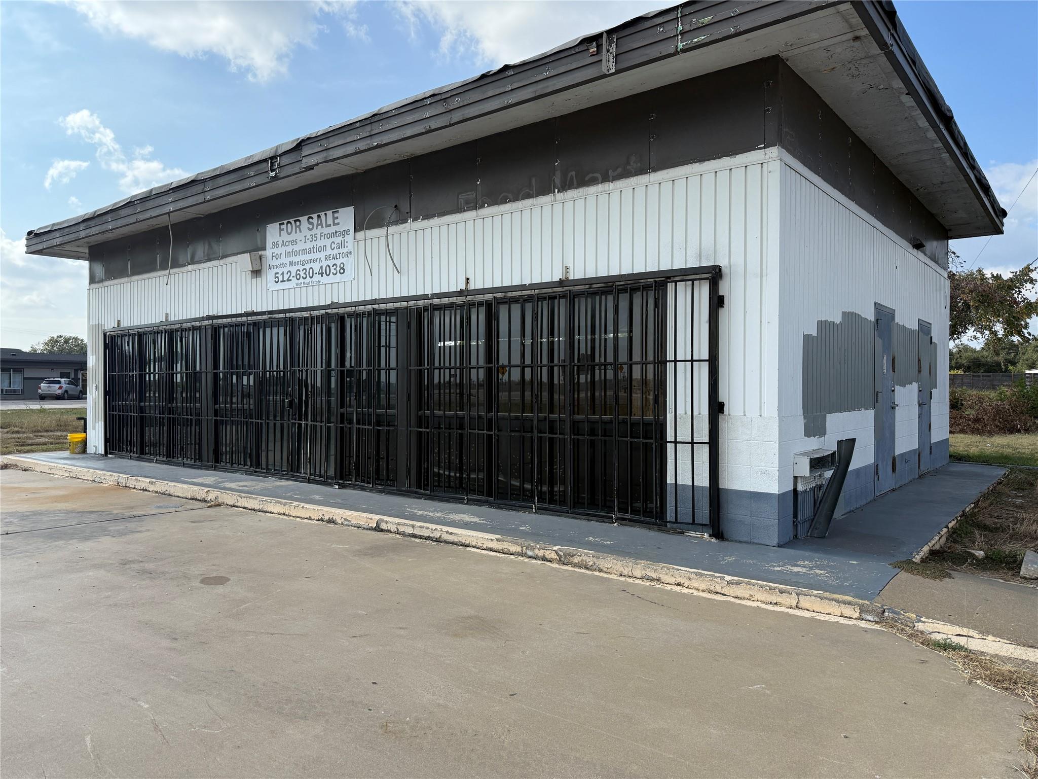 221 N Interstate 35, Georgetown, TX 78628