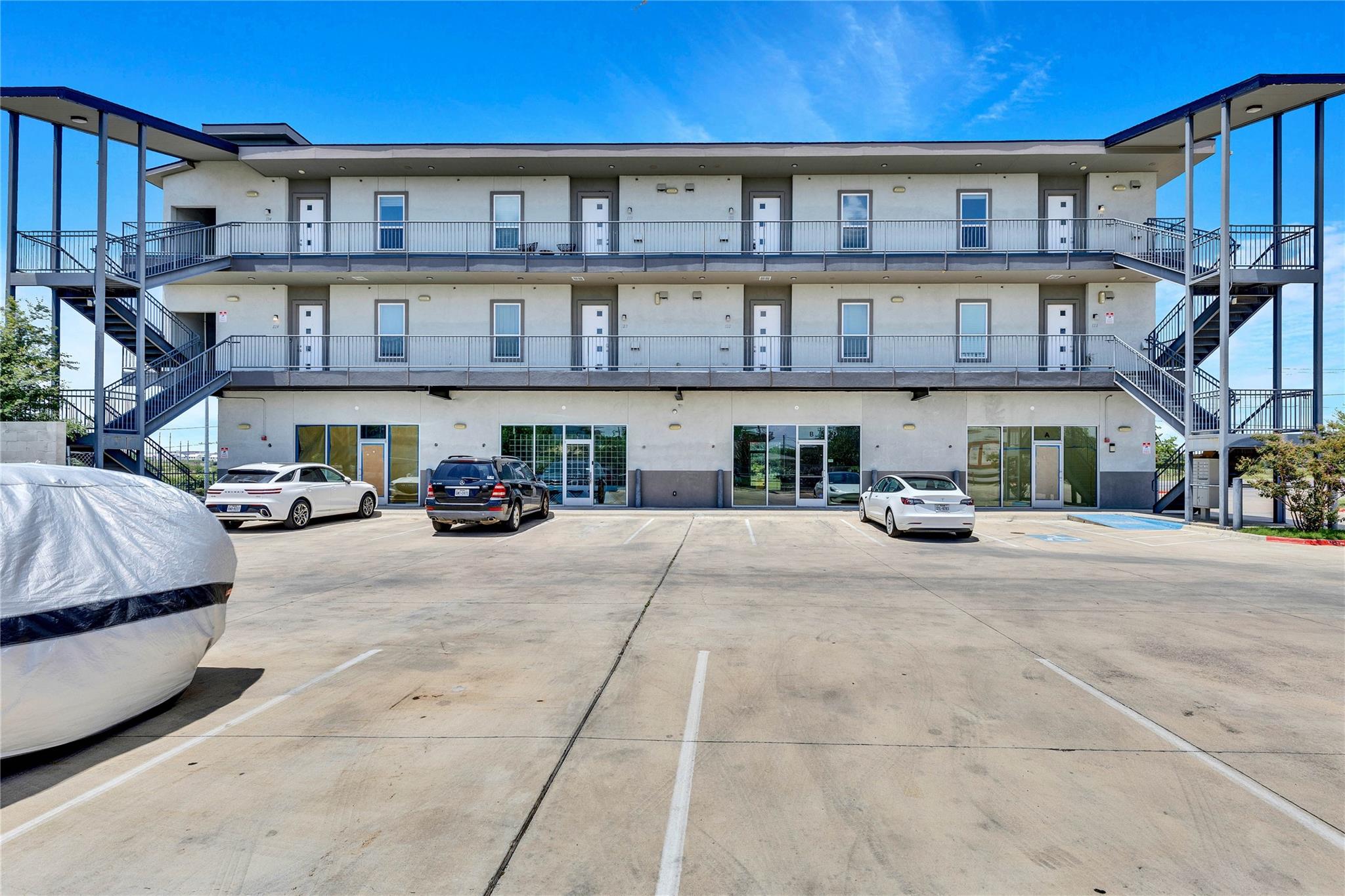 4507 E Martin Luther King Jr Blvd # 132, Austin, TX 78721