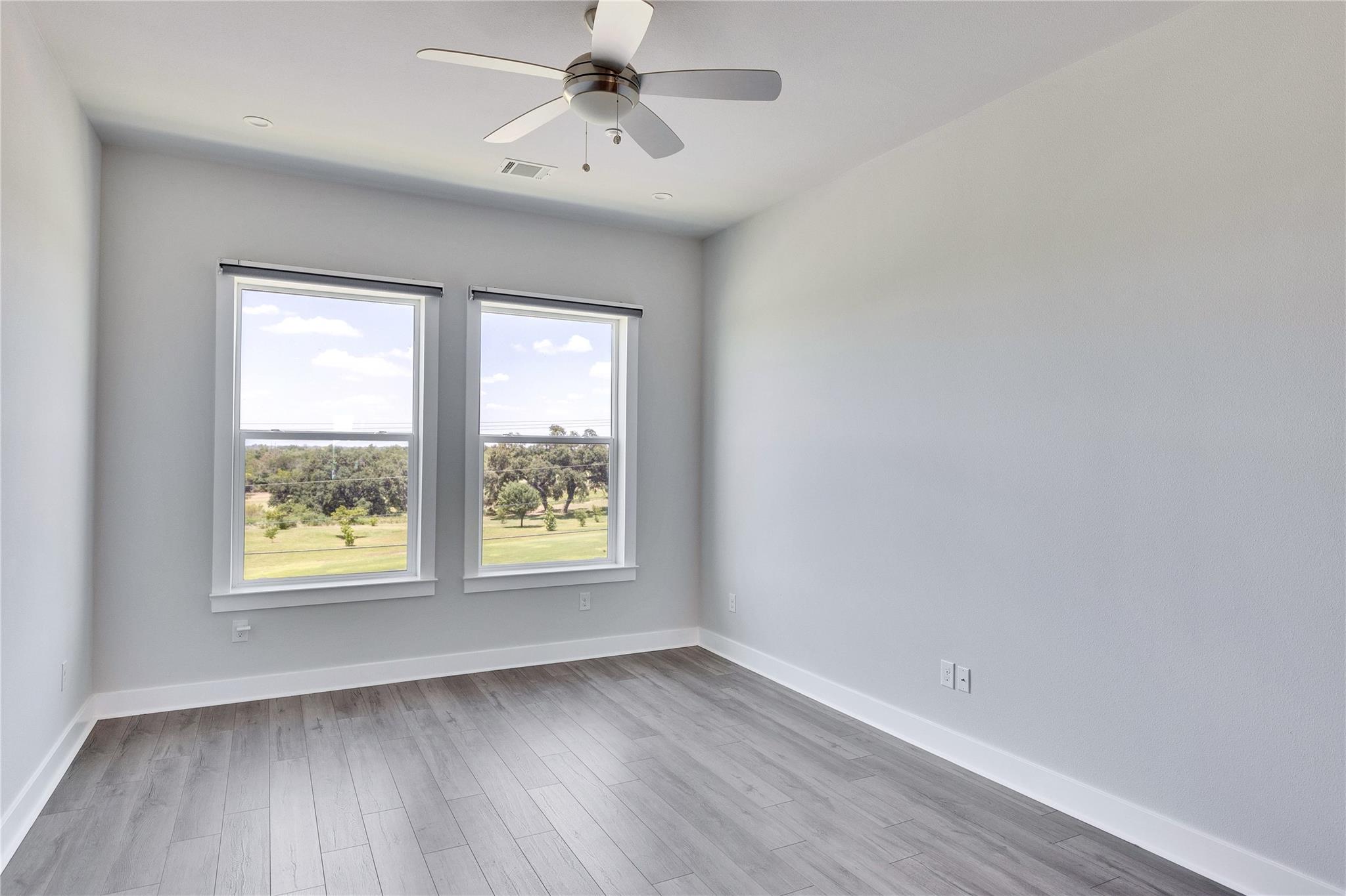 4507 E Martin Luther King Jr Blvd # 132, Austin, TX 78721