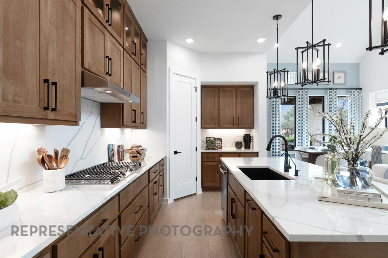 624 High Summit Dr, Georgetown, TX 78628