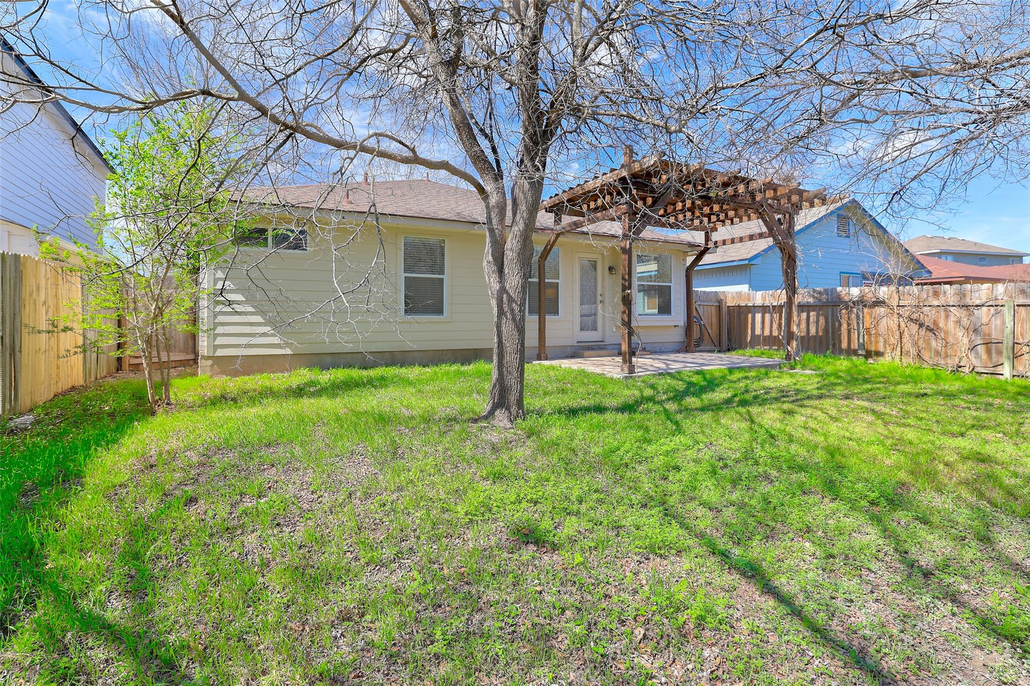2604 Hutton Ln, Leander, TX 78641
