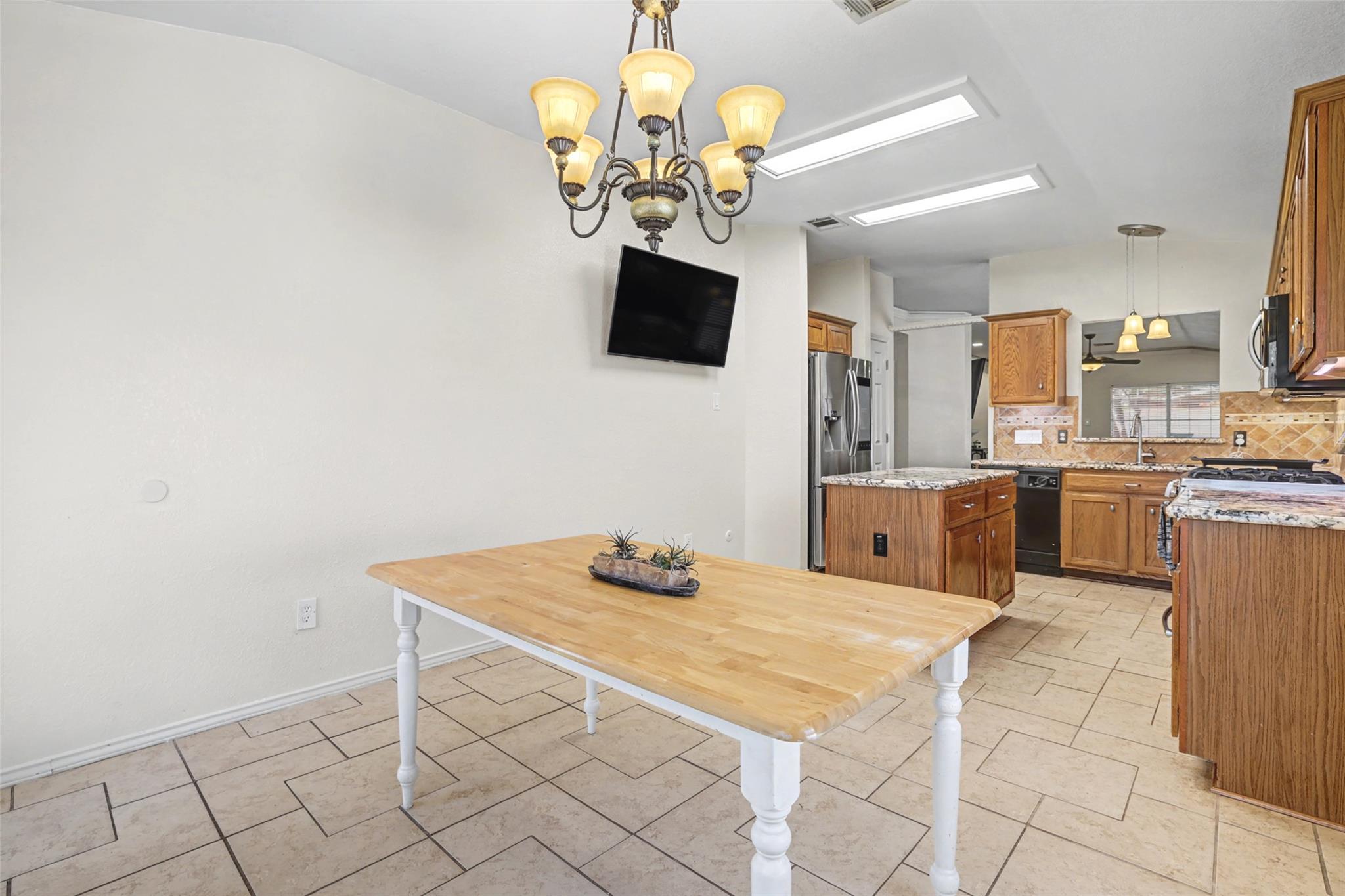 2604 Hutton Ln, Leander, TX 78641