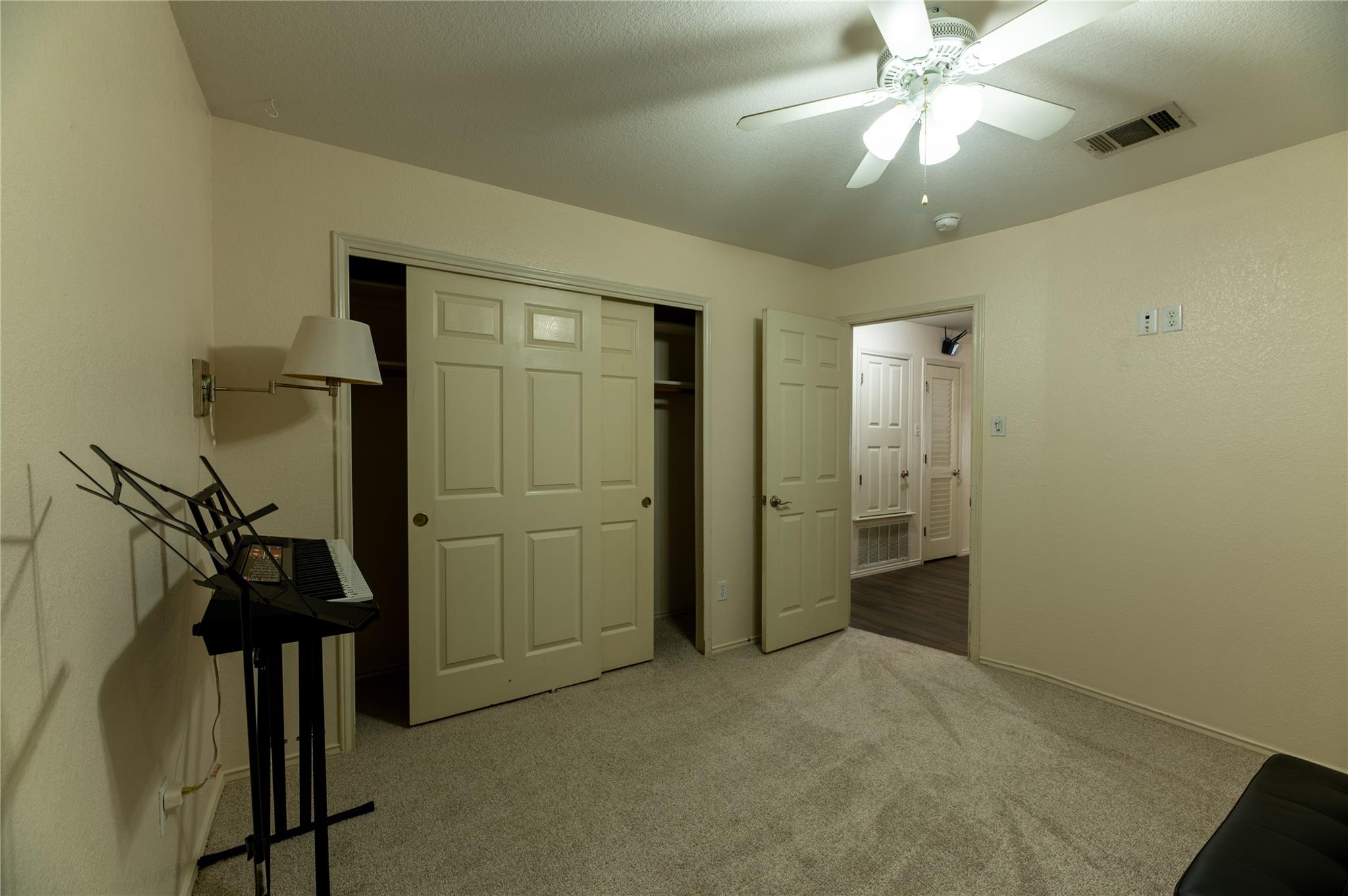 2604 Hutton Ln, Leander, TX 78641