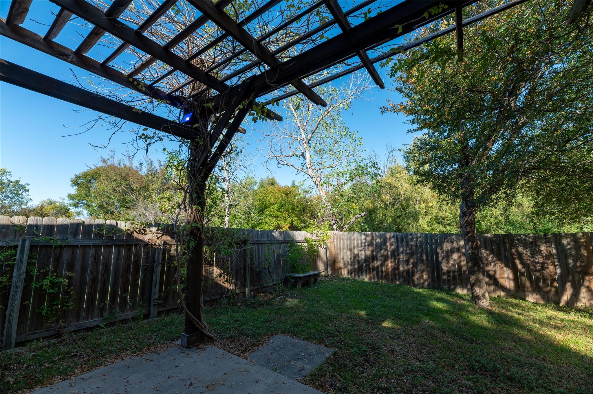 2604 Hutton Ln, Leander, TX 78641