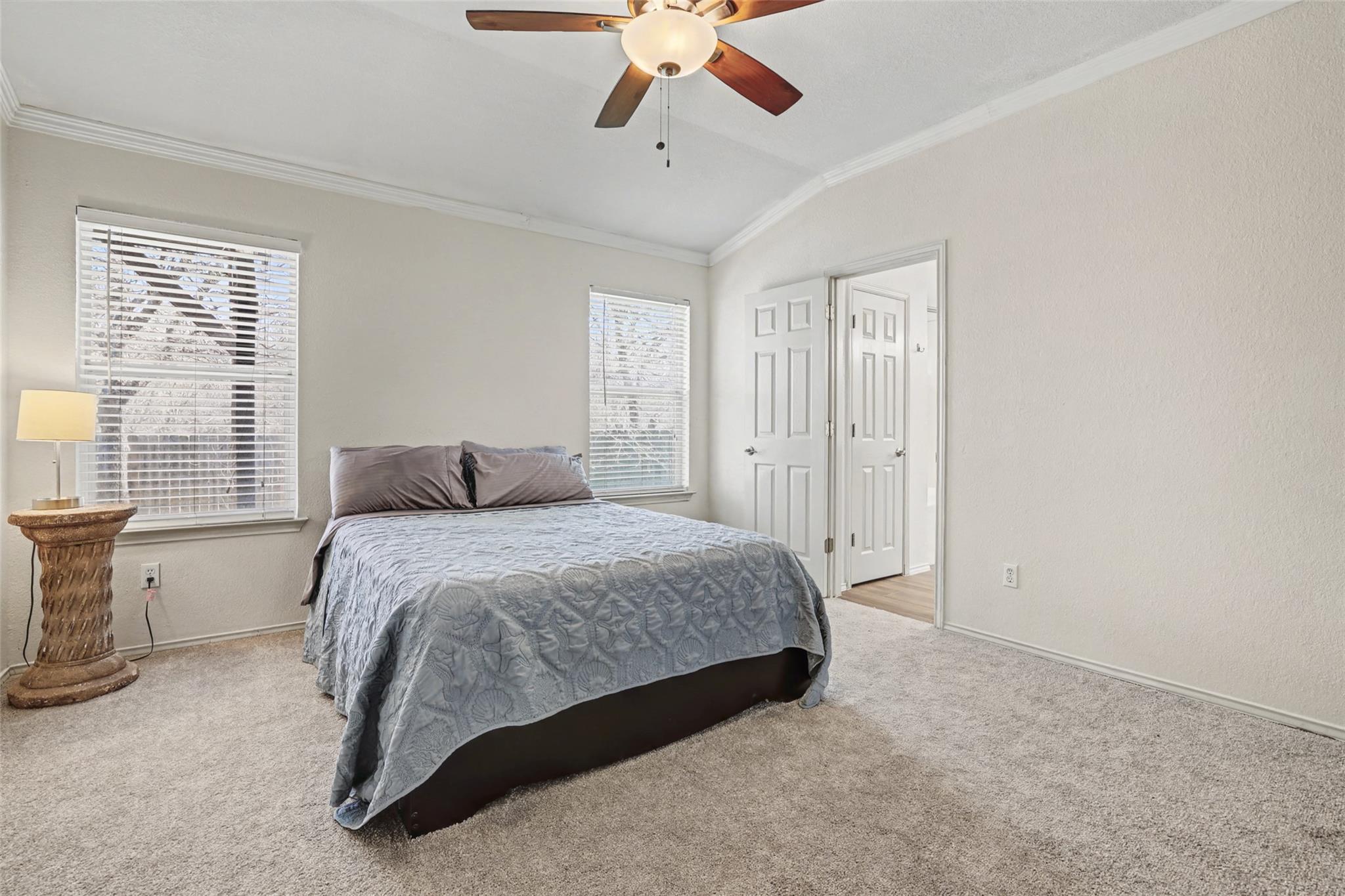 2604 Hutton Ln, Leander, TX 78641