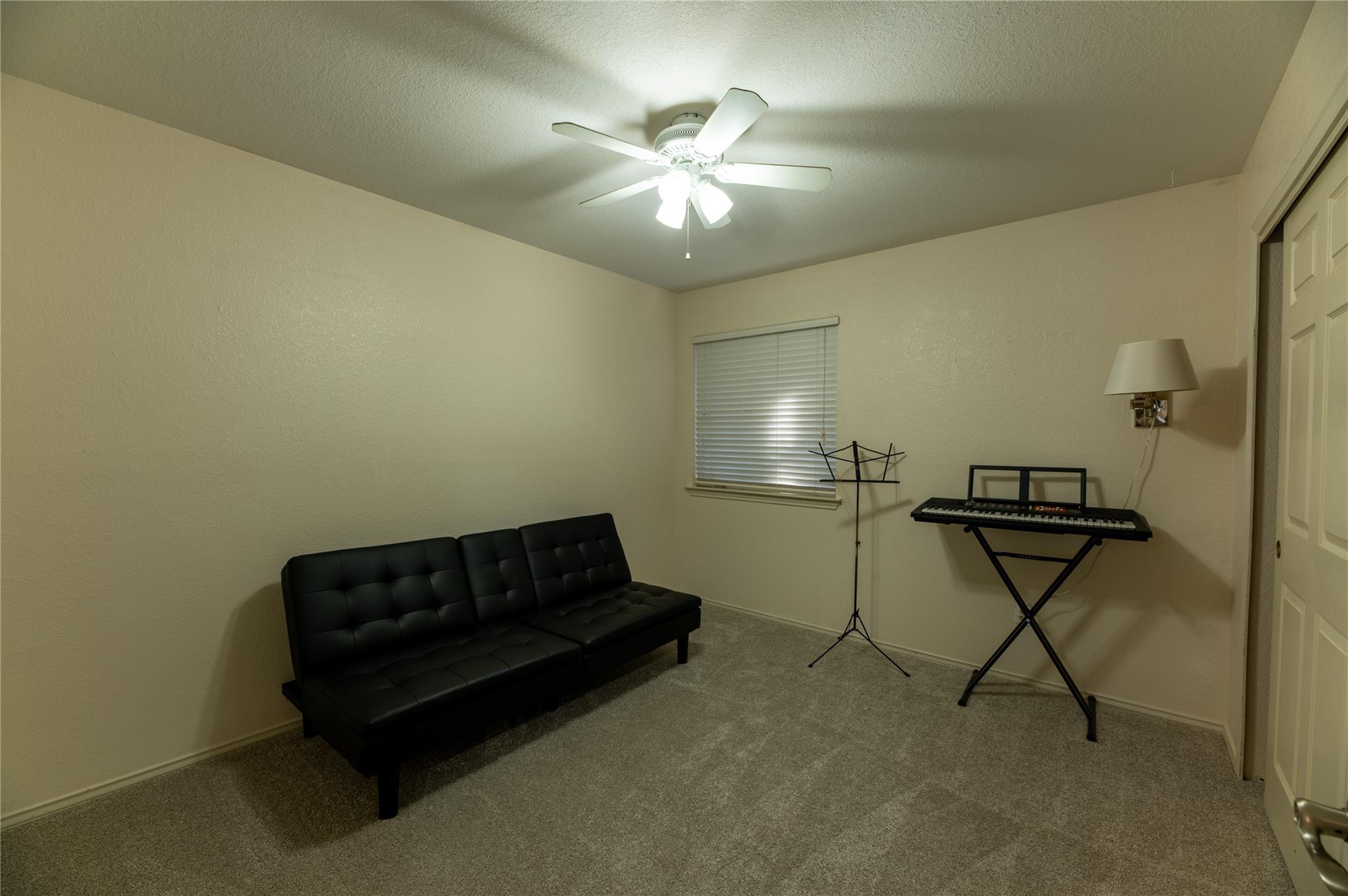 2604 Hutton Ln, Leander, TX 78641