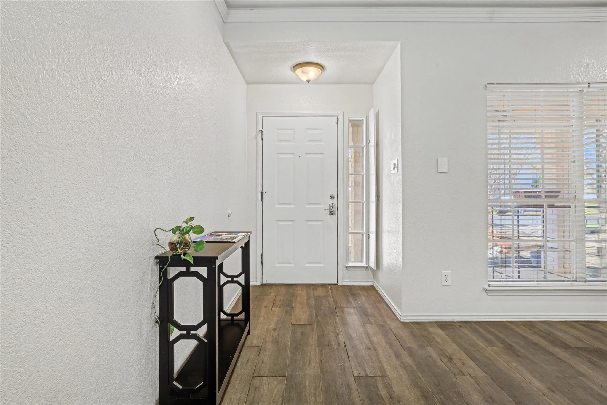 2604 Hutton Ln, Leander, TX 78641