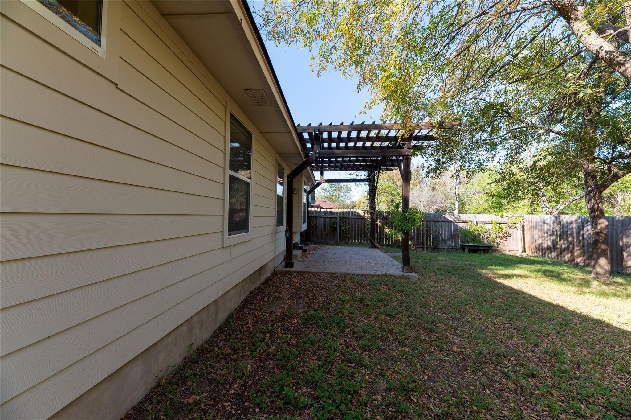 2604 Hutton Ln, Leander, TX 78641