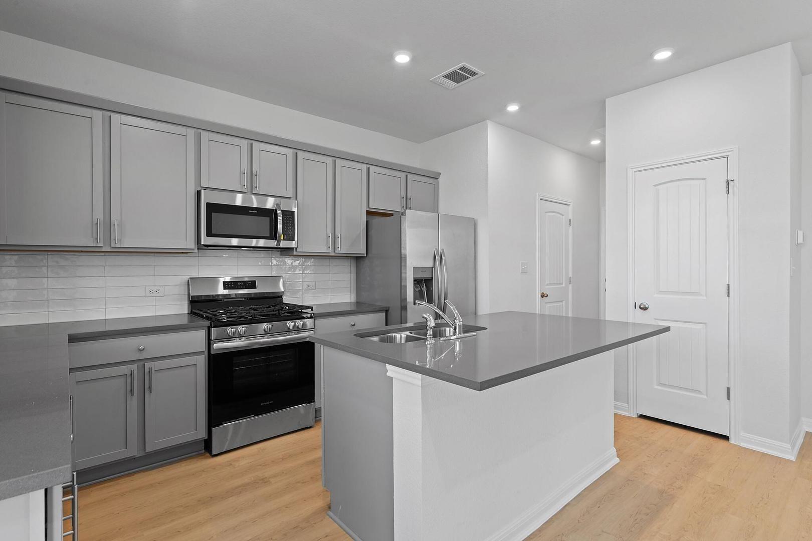 2212A Cornfield Dr, Pflugerville, TX 78660