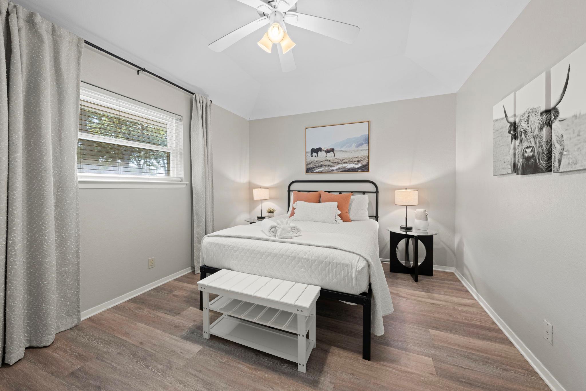 105 Cristol Dr, Fredericksburg, TX 78624