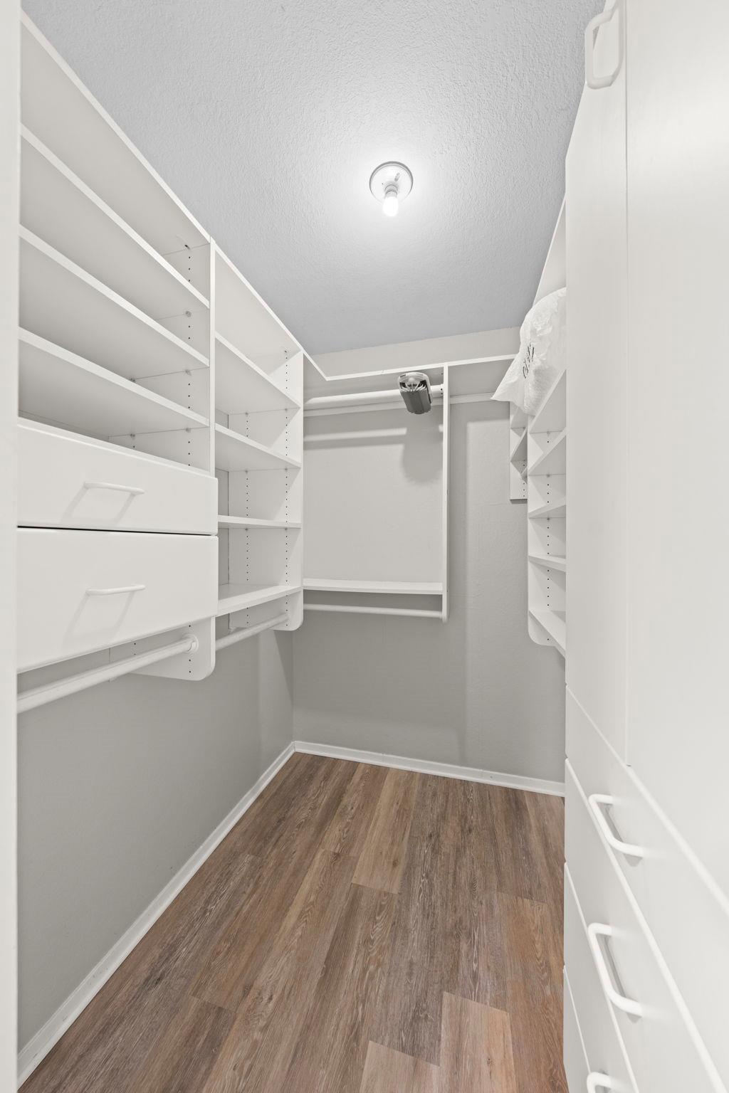 105 Cristol Dr, Fredericksburg, TX 78624