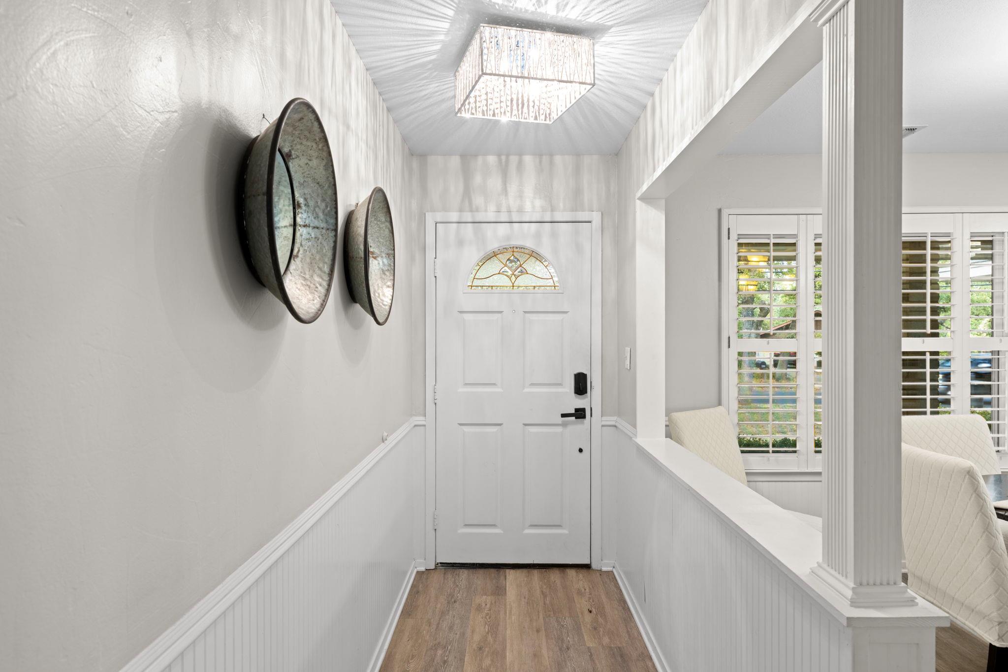 105 Cristol Dr, Fredericksburg, TX 78624