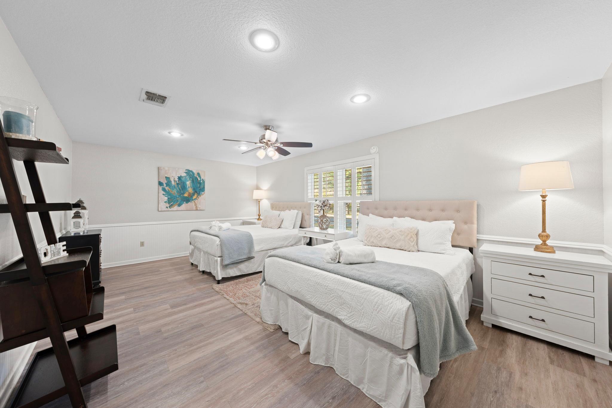 105 Cristol Dr, Fredericksburg, TX 78624