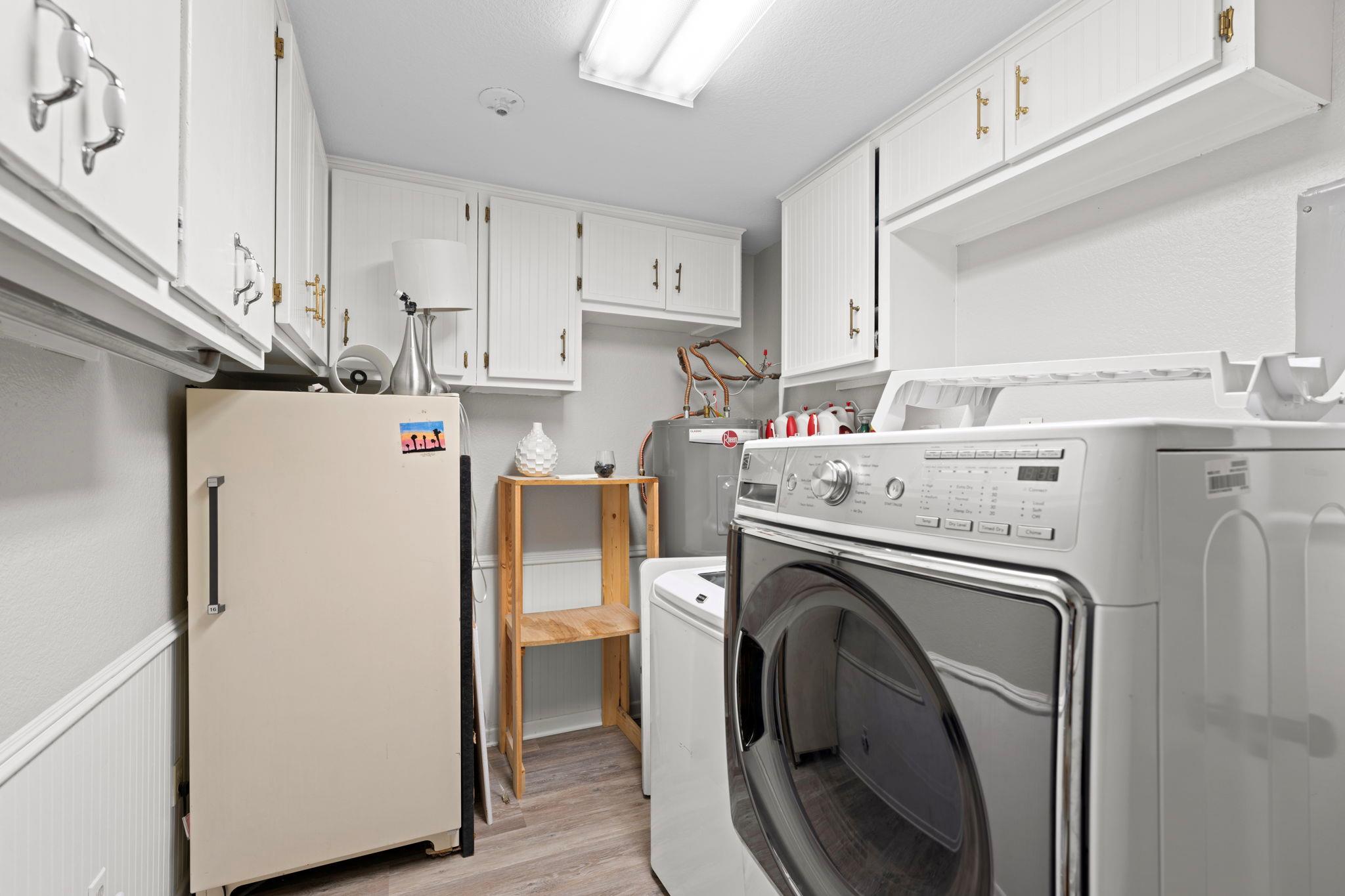 105 Cristol Dr, Fredericksburg, TX 78624