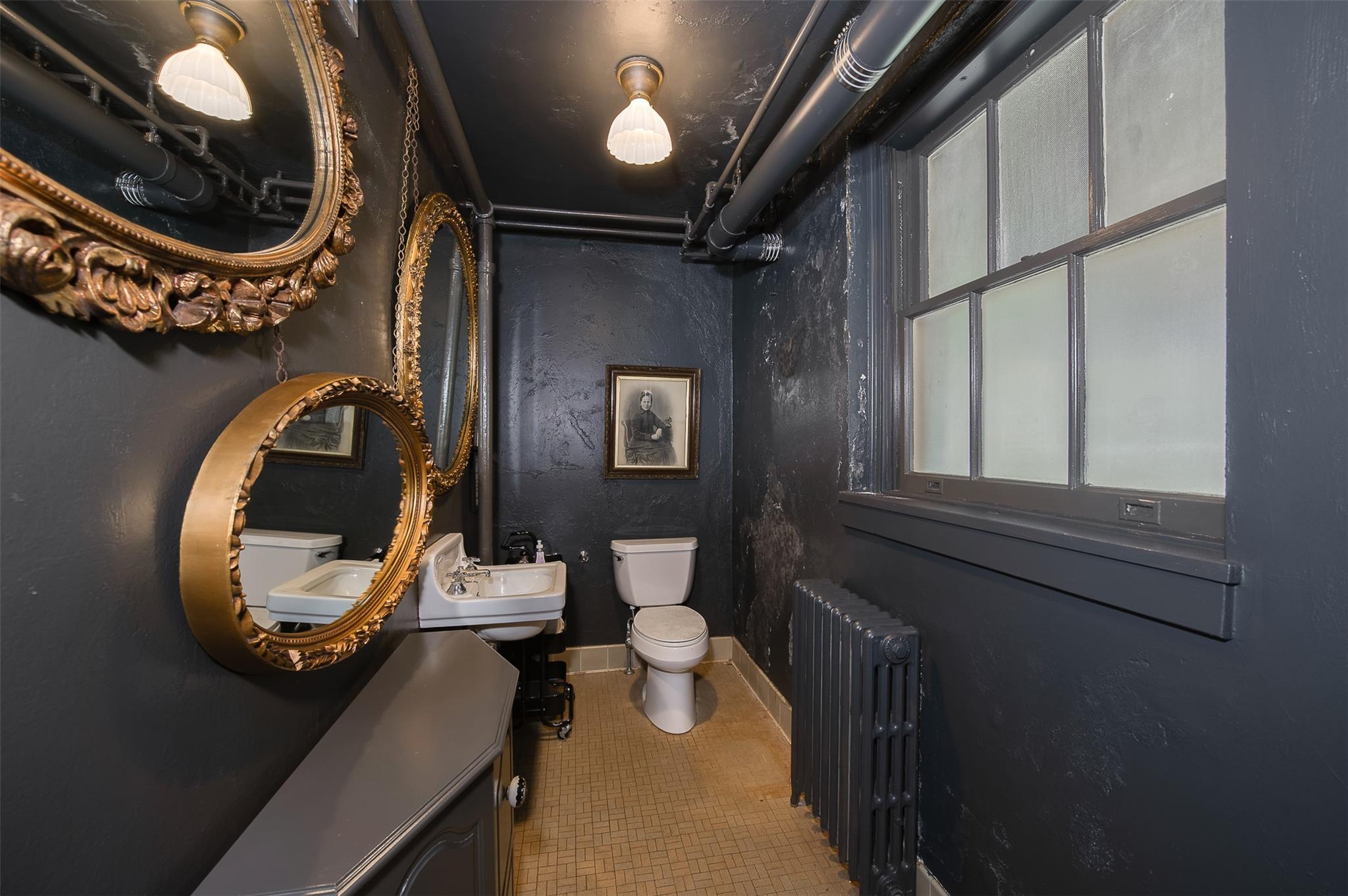 102 W Fox St, Caldwell, TX 77836