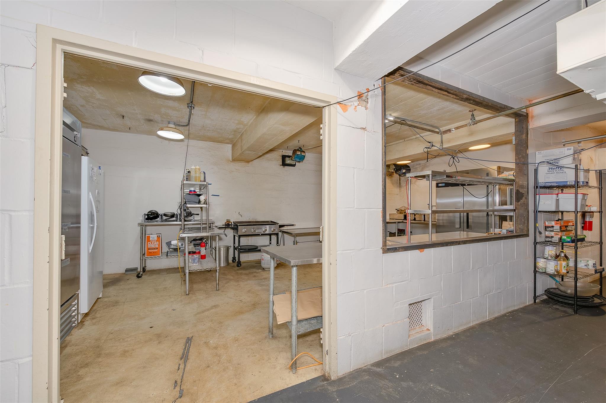 102 W Fox St, Caldwell, TX 77836