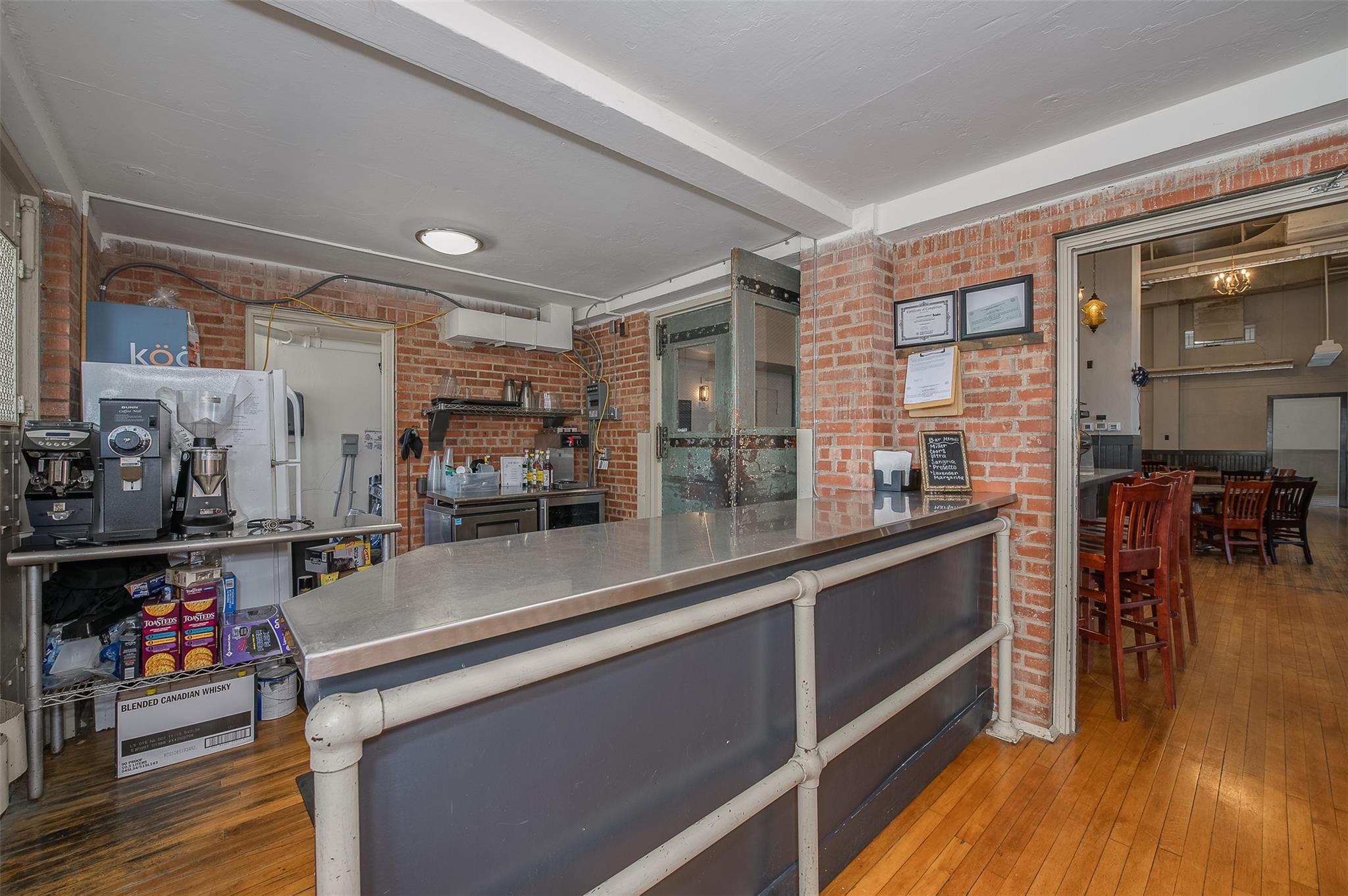 102 W Fox St, Caldwell, TX 77836