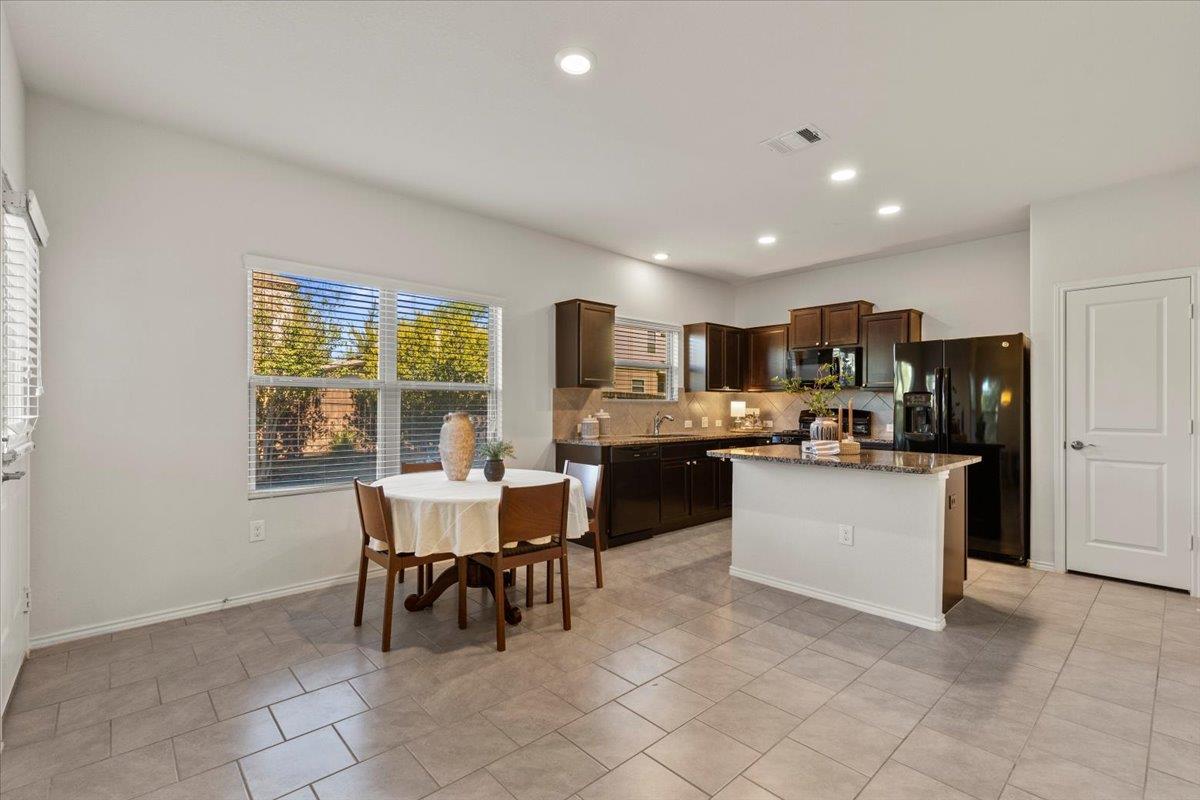 3724 Alpine Autumn Dr, Austin, TX 78744