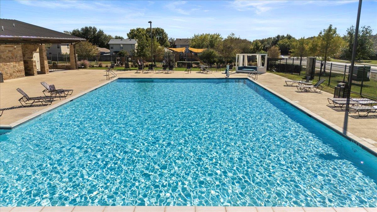 3724 Alpine Autumn Dr, Austin, TX 78744