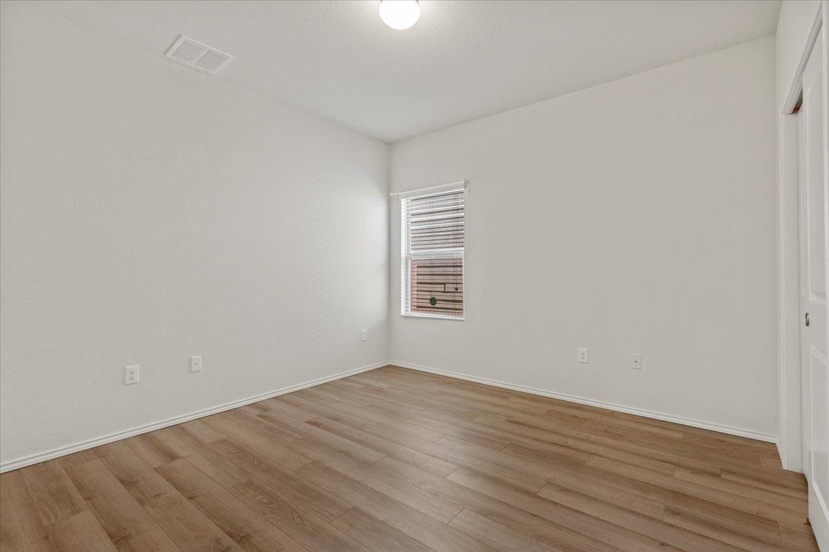 3724 Alpine Autumn Dr, Austin, TX 78744