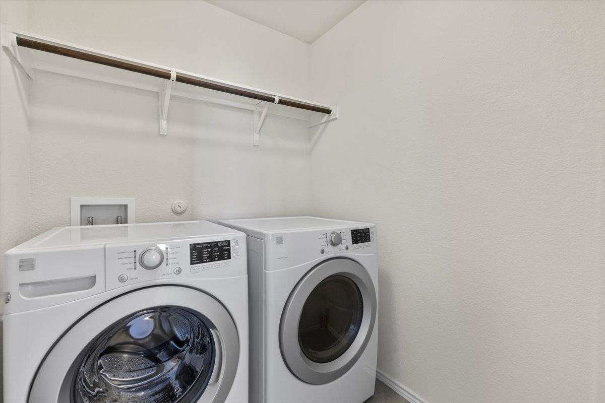 3724 Alpine Autumn Dr, Austin, TX 78744