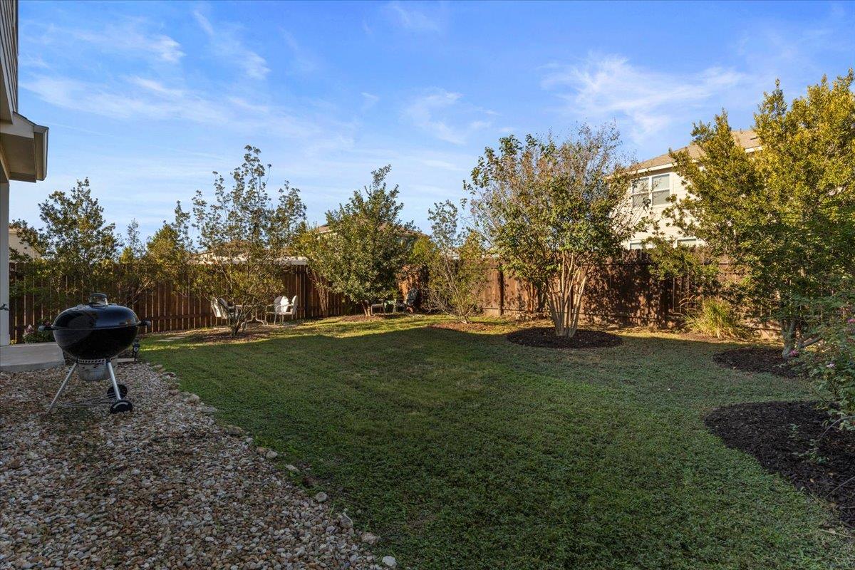 3724 Alpine Autumn Dr, Austin, TX 78744