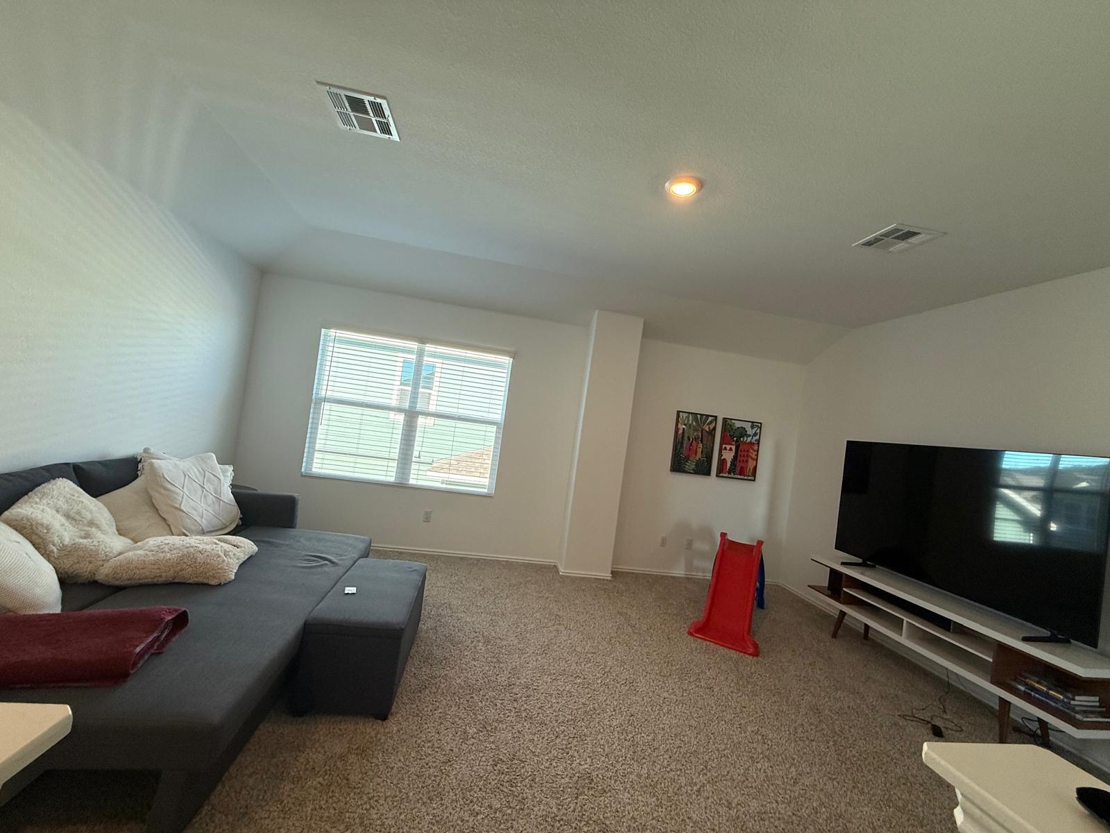 380 Mendoza, Kyle, TX 78640